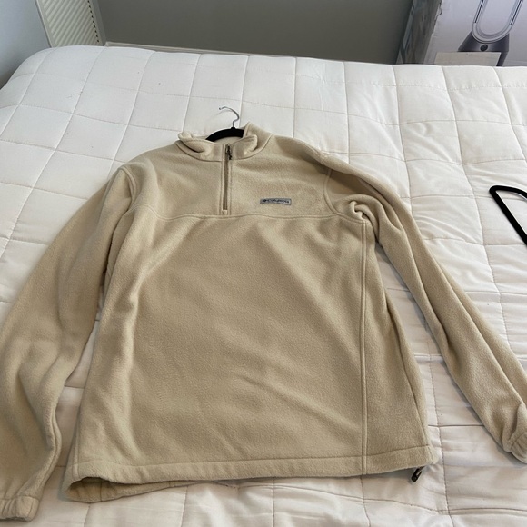 Columbia sweater for sale - Picture 2 of 9
